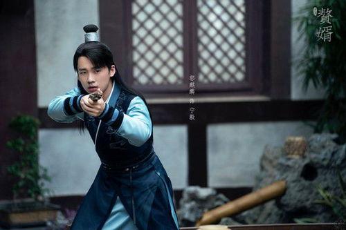 赘婿苏氏父子吃瓜,吃瓜群众眼中的豪门恩怨