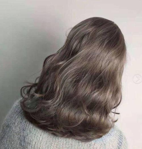 网红烫发评价,热门发型评价与潮流趋势分析